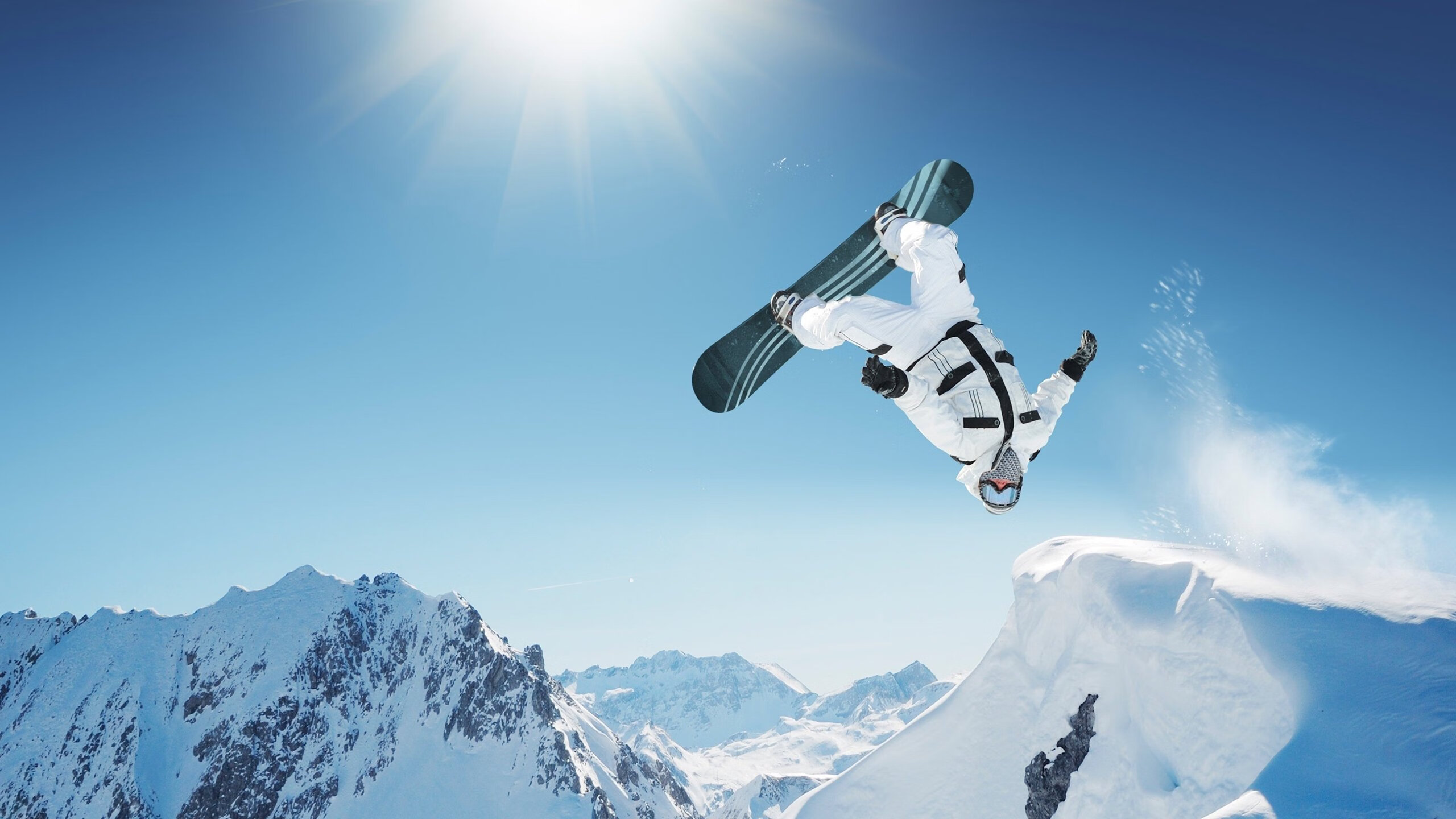  美国中情局7名特工被炸死 